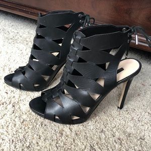 Guess black sexy heels